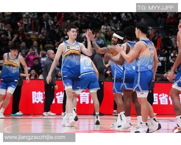 CBA精彩对决回顾上海队与新疆队激烈比赛录像分享